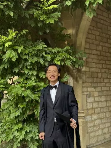 Photo of Zhenyao Li