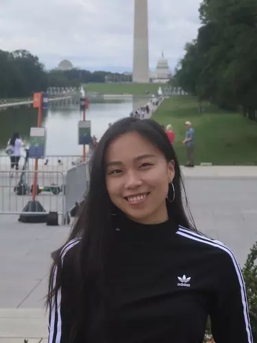 Photo of Hannah Wei
