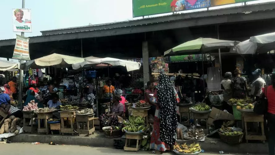 Busy street market outside Accra in Kasoa, Ghana